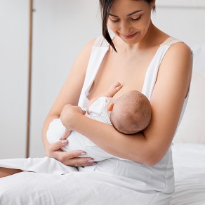 Питание детей первого года жизни