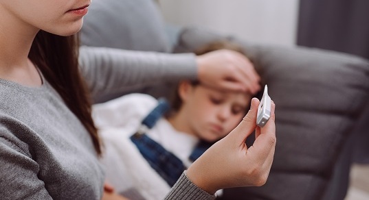 Температура 37 °C при пневмонии у ребенка — это норма?